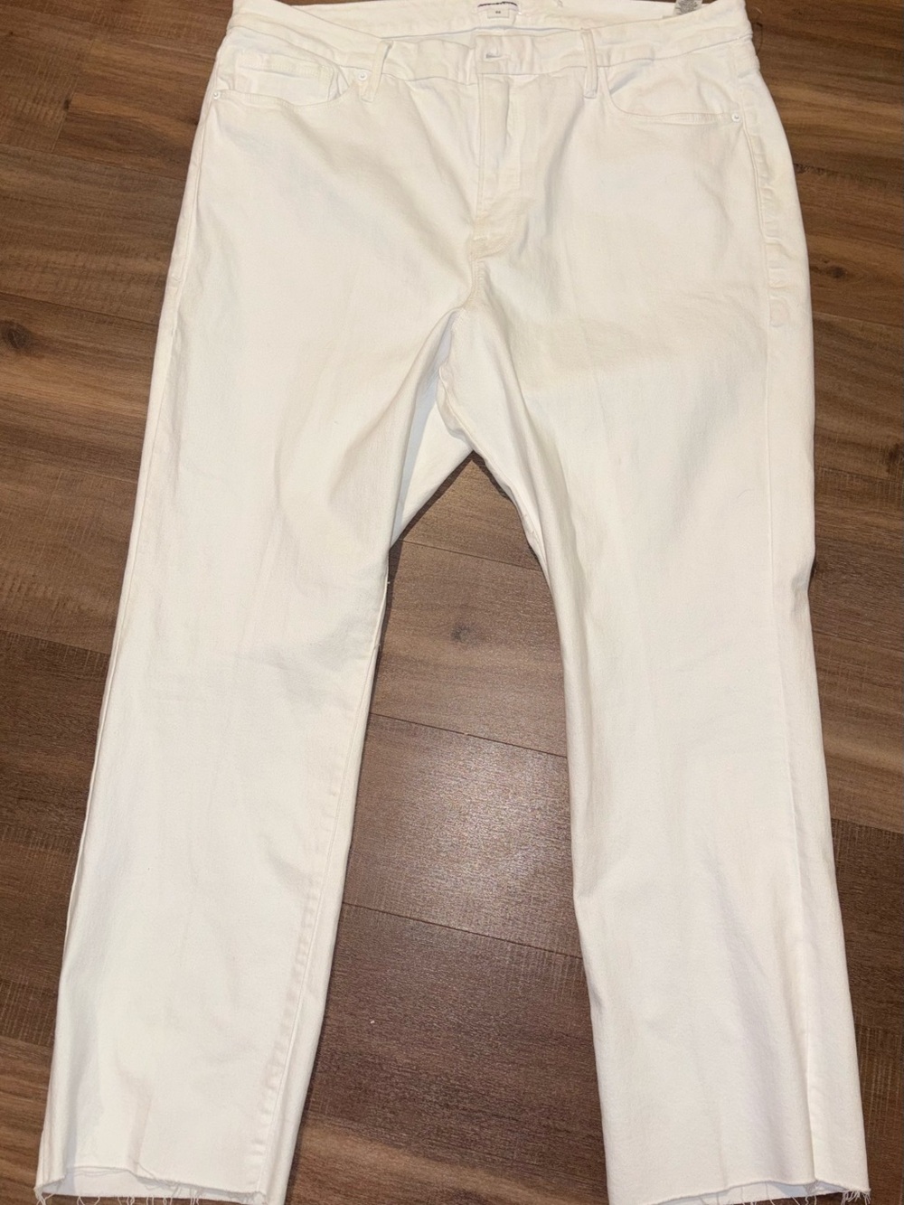 Good American White Slim Straight Jean